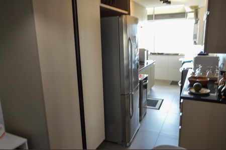 Apartamento à venda com 143m², 3 quartos e 2 vagasCozinha