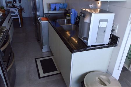 Apartamento à venda com 143m², 3 quartos e 2 vagasCozinha