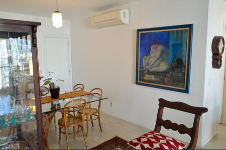 Apartamento à venda com 143m², 3 quartos e 2 vagasSala