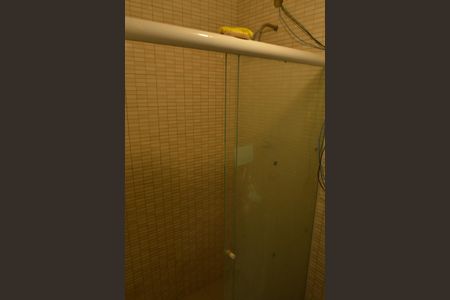 Casa de condomínio para alugar com 362m², 5 quartos e 5 vagasBanheiro de Serviço