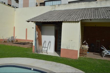 Casa de condomínio para alugar com 362m², 5 quartos e 5 vagasPiscina