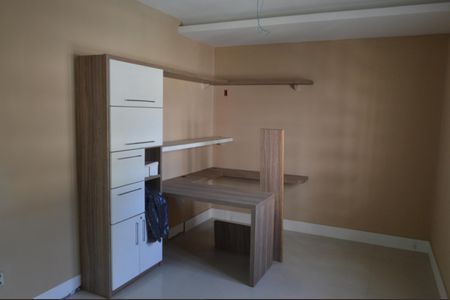 Casa de condomínio para alugar com 362m², 5 quartos e 5 vagasSuíte 2