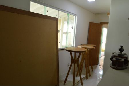 Casa de condomínio para alugar com 362m², 5 quartos e 5 vagasSuíte 1