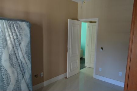 Casa de condomínio para alugar com 362m², 5 quartos e 5 vagasQuarto 2