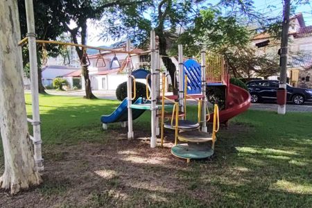Casa de condomínio para alugar com 362m², 5 quartos e 5 vagasÁrea comum - Playground