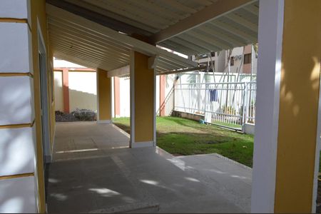 Casa de condomínio para alugar com 362m², 5 quartos e 5 vagasQuintal
