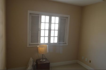 Casa de condomínio para alugar com 362m², 5 quartos e 5 vagasQuarto 1