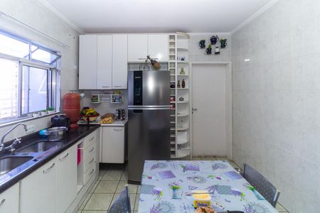 Casa à venda com 220m², 4 quartos e 4 vagasCozinha