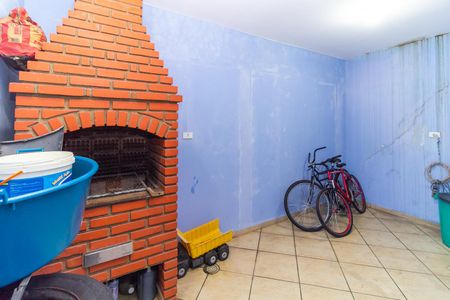 Casa à venda com 220m², 4 quartos e 4 vagasChurrasqueira