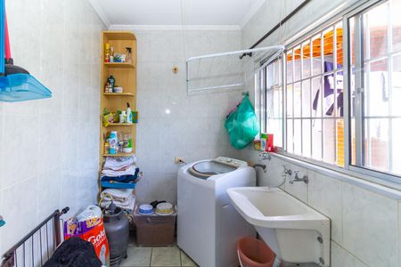 Casa à venda com 220m², 4 quartos e 4 vagasÁrea de Serviço