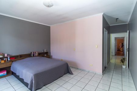 Casa à venda com 220m², 4 quartos e 4 vagasQuarto 3