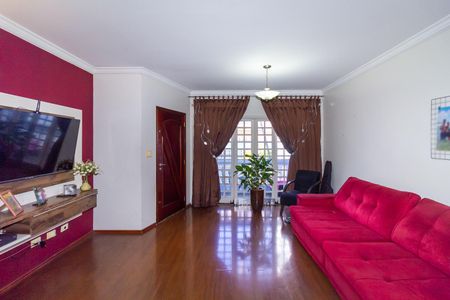 Casa à venda com 220m², 4 quartos e 4 vagasSala