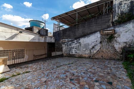 Casa à venda com 192m², 4 quartos e 3 vagas Casa à venda com 192m², 4 quartos e 3 vagasÁrea comum