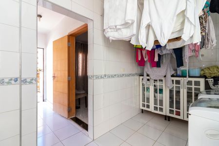 Casa à venda com 192m², 4 quartos e 3 vagas Casa à venda com 192m², 4 quartos e 3 vagasÁrea de Serviço