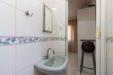 Casa à venda com 192m², 4 quartos e 3 vagas Casa à venda com 192m², 4 quartos e 3 vagasBanheiro da Suíte