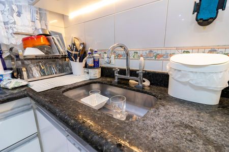 Casa à venda com 192m², 4 quartos e 3 vagas Casa à venda com 192m², 4 quartos e 3 vagasCozinha