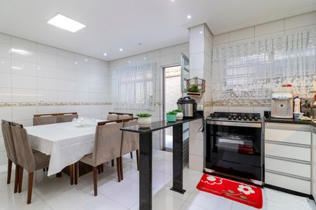 Casa à venda com 192m², 4 quartos e 3 vagas Casa à venda com 192m², 4 quartos e 3 vagasCozinha