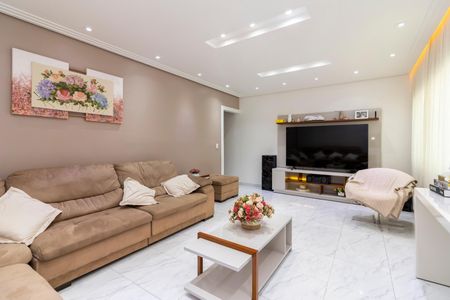 Casa à venda com 192m², 4 quartos e 3 vagas Casa à venda com 192m², 4 quartos e 3 vagasSala