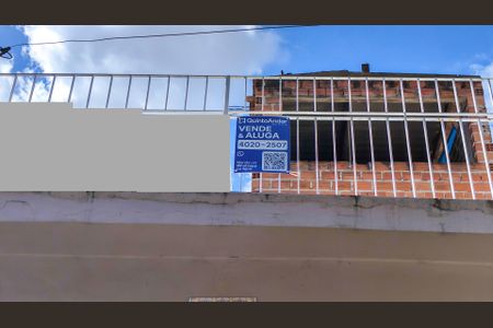 Casa à venda com 192m², 4 quartos e 3 vagas Casa à venda com 192m², 4 quartos e 3 vagasPlaca