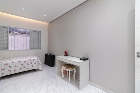 Casa à venda com 192m², 4 quartos e 3 vagas Casa à venda com 192m², 4 quartos e 3 vagasQuarto 2