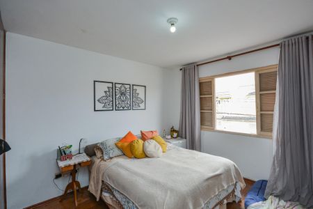 Casa à venda com 150m², 4 quartos e 2 vagas Casa à venda com 150m², 4 quartos e 2 vagas Suíte