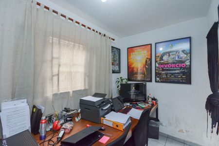 Casa à venda com 150m², 4 quartos e 2 vagas Casa à venda com 150m², 4 quartos e 2 vagasEscritório