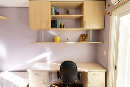 Casa à venda com 234m², 3 quartos e 3 vagas Casa à venda com 234m², 3 quartos e 3 vagasQuarto 1