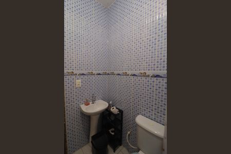 Casa à venda com 250m², 5 quartos e 2 vagasBanheiro de Serviço