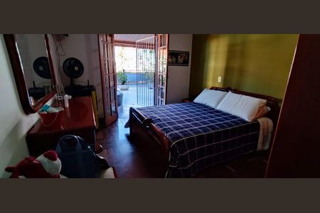 Casa à venda com 127m², 3 quartos e 2 vagasSuíte