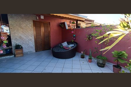 Casa à venda com 127m², 3 quartos e 2 vagasArea Externa