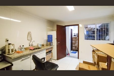 Casa à venda com 160m², 3 quartos e 2 vagas Casa à venda com 160m², 3 quartos e 2 vagasCozinha