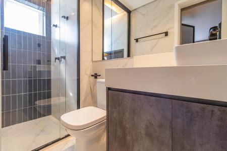 Apartamento à venda com 64m², 1 quarto e 2 vagasBanheiro da Suíte