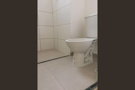 Apartamento à venda com 48m², 2 quartos e sem vaga Apartamento à venda com 48m², 2 quartos e sem vagaBanheiro