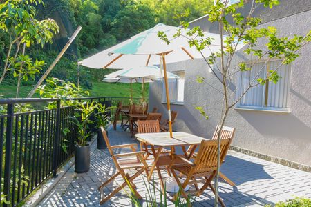 Apartamento à venda com 48m², 2 quartos e sem vaga Apartamento à venda com 48m², 2 quartos e sem vagaÁrea comum - Salão de festas