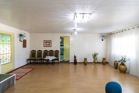 Casa à venda com 250m², 3 quartos e 2 vagasSalão de Festas