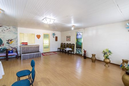 Casa à venda com 250m², 3 quartos e 2 vagasSalão de Festas