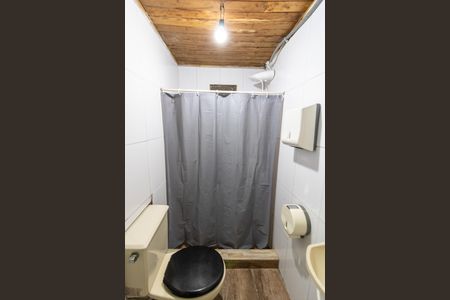 Casa à venda com 250m², 3 quartos e 2 vagasBanheiro
