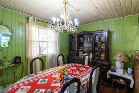 Casa à venda com 250m², 3 quartos e 2 vagasSala