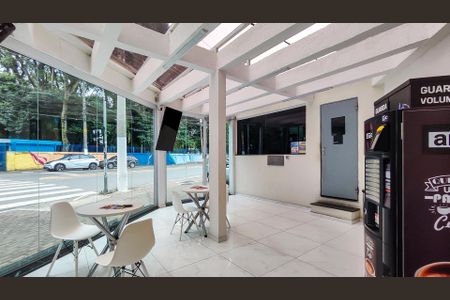 Apartamento para alugar com 21m², 1 quarto e sem vaga Apartamento para alugar com 21m², 1 quarto e sem vagaHall Social