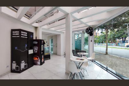 Apartamento para alugar com 30m², 1 quarto e 1 vaga Apartamento para alugar com 30m², 1 quarto e 1 vagaHall Social