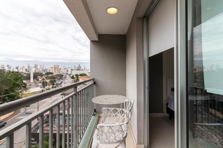 Apartamento para alugar com 30m², 1 quarto e 1 vaga Apartamento para alugar com 30m², 1 quarto e 1 vagaVaranda