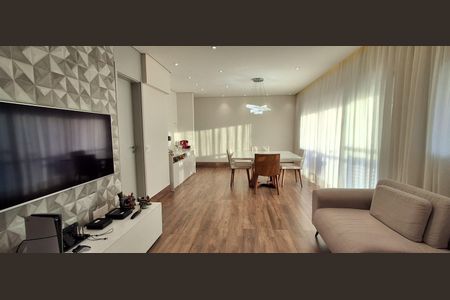 Apartamento à venda com 113m², 2 quartos e 2 vagasSala