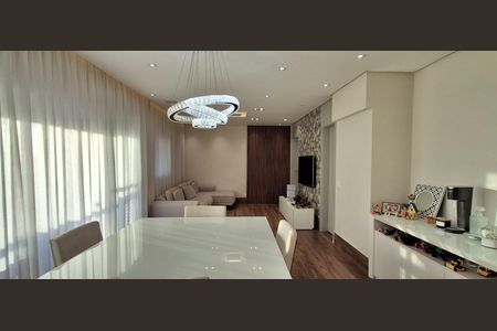 Apartamento à venda com 113m², 2 quartos e 2 vagasSala