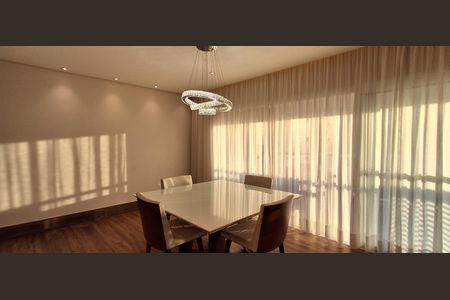 Apartamento à venda com 113m², 2 quartos e 2 vagasSala