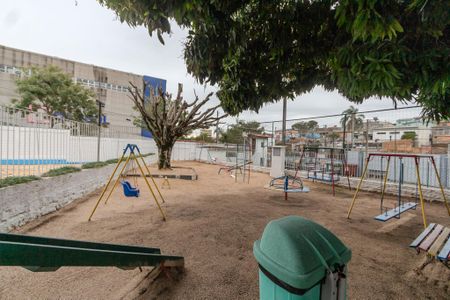Casa de condomínio à venda com 179m², 3 quartos e 2 vagasÁrea comum - Playground