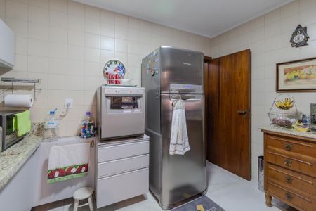 Casa de condomínio à venda com 179m², 3 quartos e 2 vagasCozinha e Área de Serviço