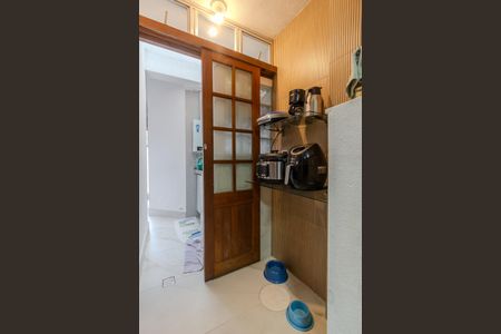 Casa de condomínio à venda com 179m², 3 quartos e 2 vagasCozinha e Área de Serviço