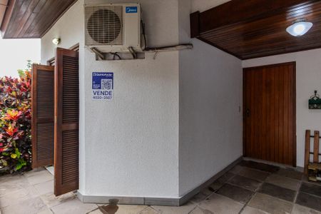Casa de condomínio à venda com 179m², 3 quartos e 2 vagasPlaca