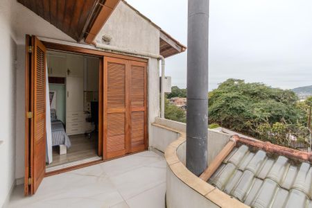 Casa de condomínio à venda com 179m², 3 quartos e 2 vagasVaranda Quarto 2