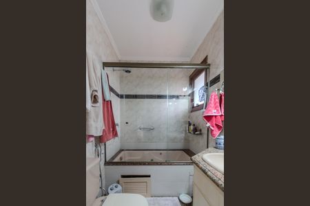 Casa de condomínio à venda com 179m², 3 quartos e 2 vagasBanheiro da Suíte